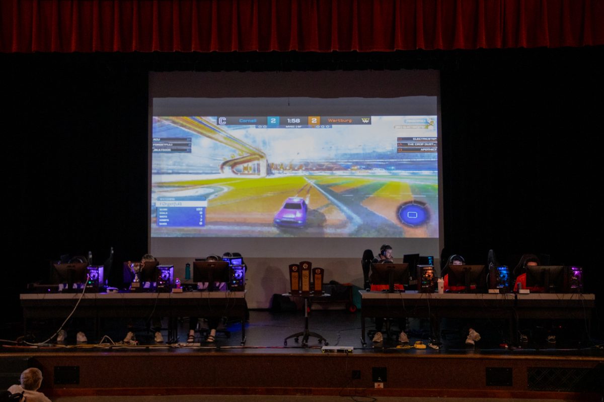 Wartburg College and Cornell College compete on the Lyceum stage in the semifinals.